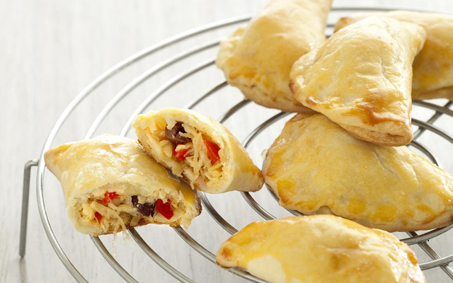 Empanadas de bacalhau