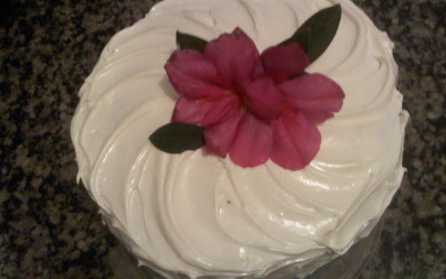 Bolo de maracujá com marshmallow