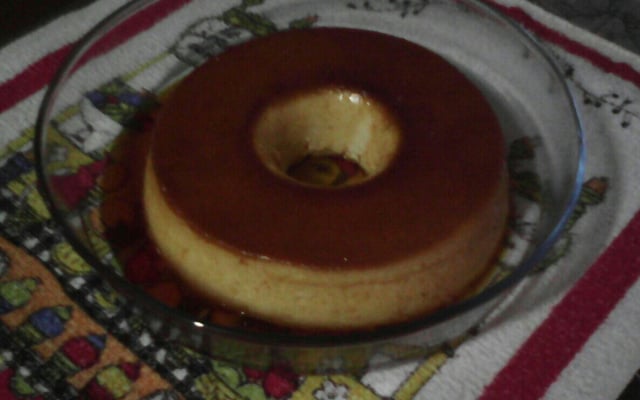 Pudim de pão com leite condensado