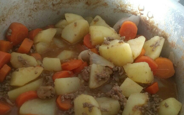 Carne Moída com Batatas Rapidinha