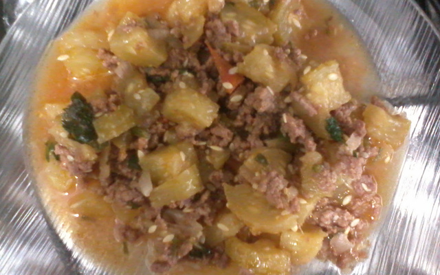 Ensopado de maxixe com carne moída