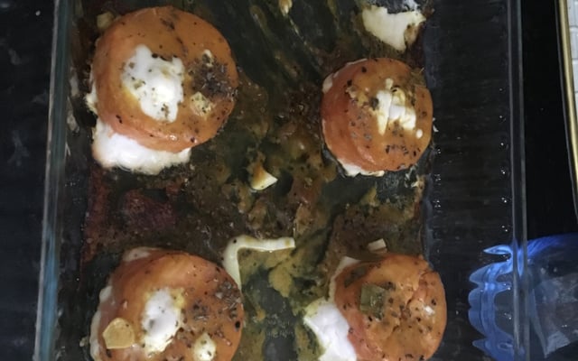 Medalhão de salmão ao molho de mostarda e mel