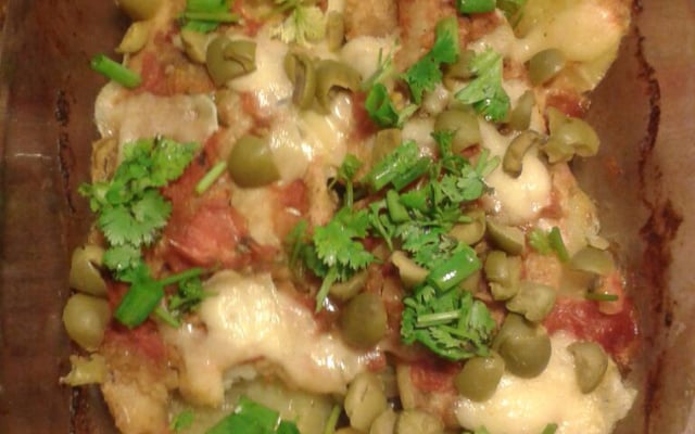 Filé de peixe assado com batatas