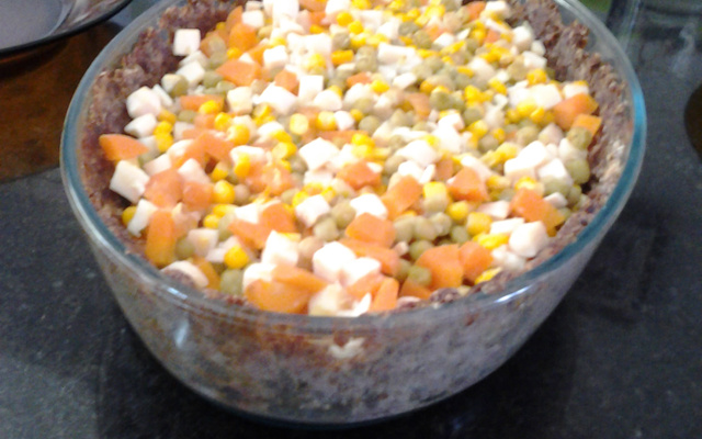 Quiche de carne moída à jardineira