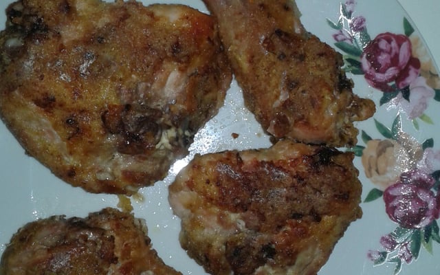 Coxa de frango assado com maionese