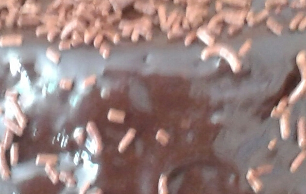 Bolo de chocolate muito fácil
