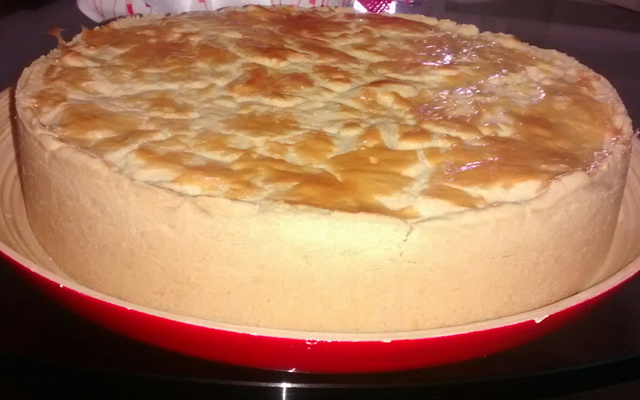 Empadão de frango cremoso