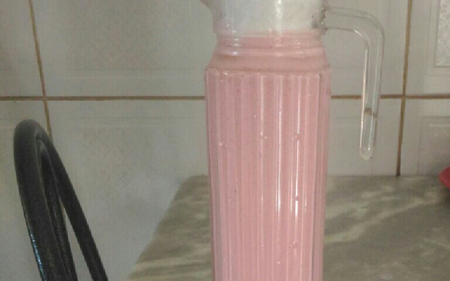 Iogurte caseiro de morango