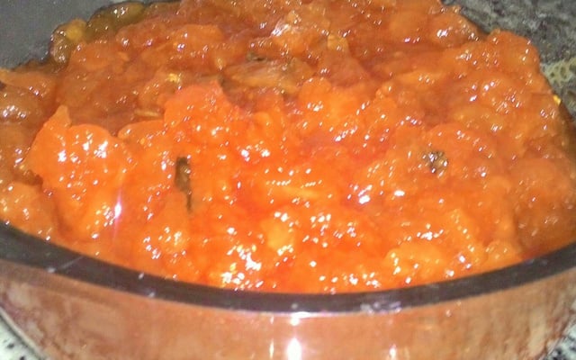 Doce de mamão maduro da Emeliza