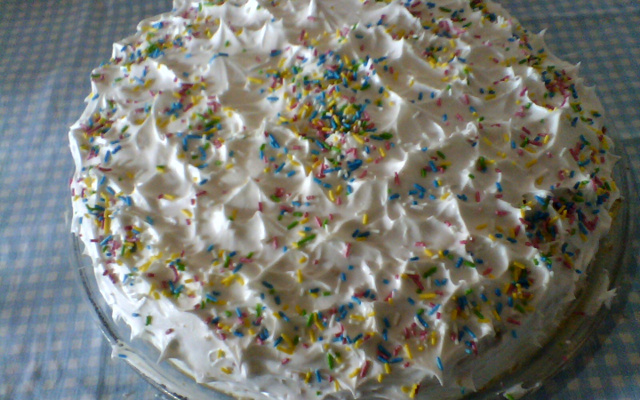 Bolo de aniversário de pêssego