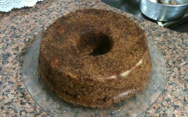 Bolo colonial de maçã e banana