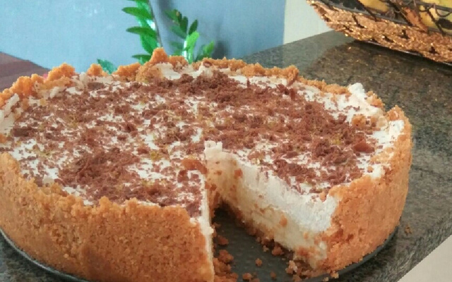 Torta de limão com chantilly