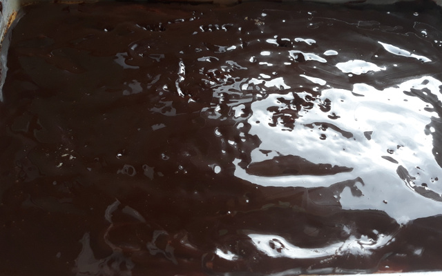 Calda de chocolate com leite integral