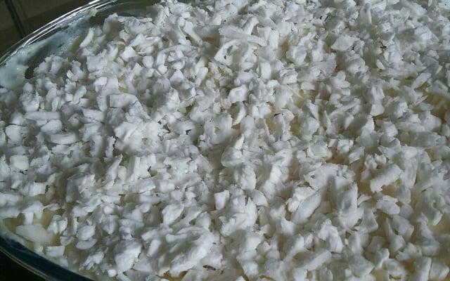 Pavê de abacaxi com bolo