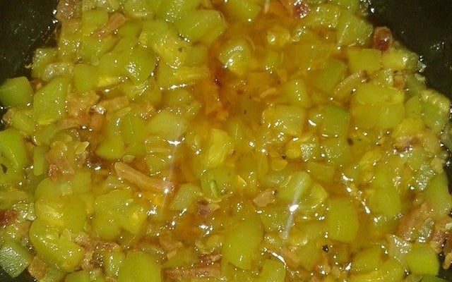 Abobrinha com bacon refogada