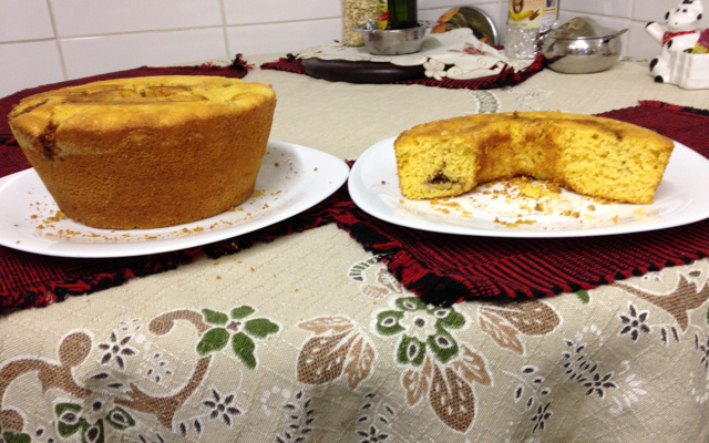 Bolo de fubá com banana