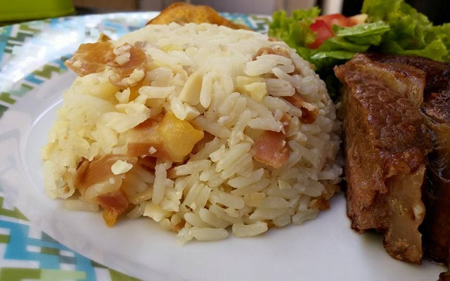 Arroz com amêndoas e parma