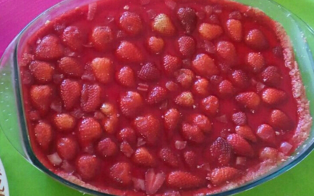 Torta gelada de morango