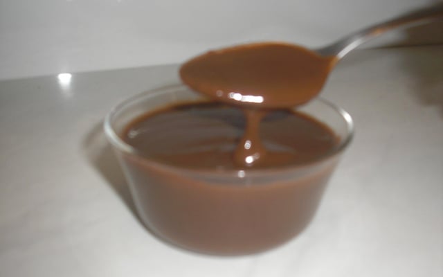 Cobertura de chocolate cremosa