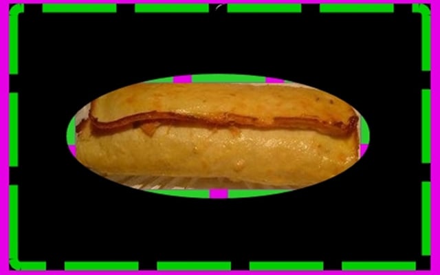 Rocambole com hambúrguer defumado