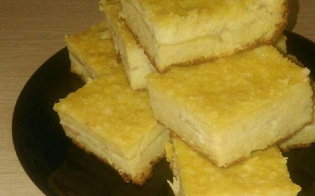 Pudim de pão recheado com maçã