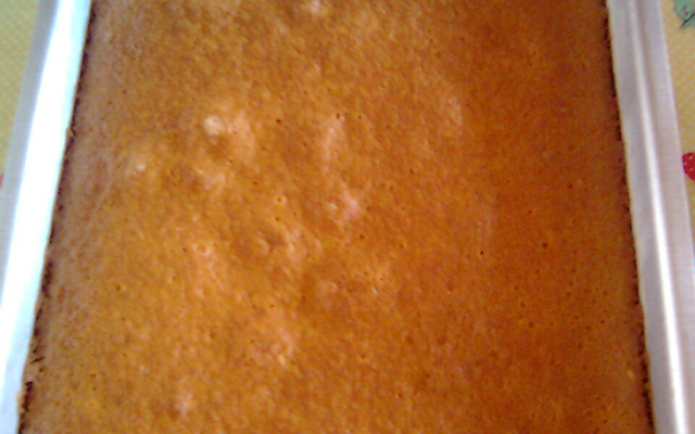 Bolo de cenoura com cobertura de chocolate