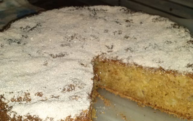 Bolo de maçã com casca