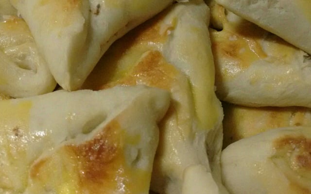 Esfiha de carne adaptada (receita turca)