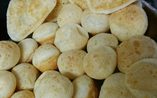 Pão de queijo de sanduicheira