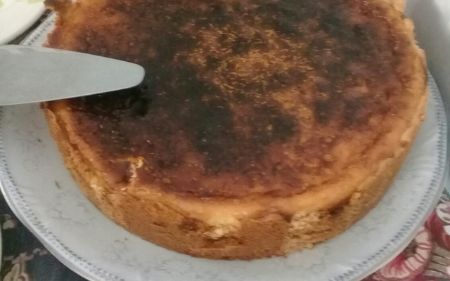 Torta de goiabada com ricota