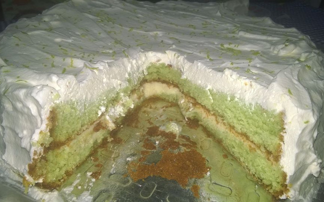 Bolo verde de limão
