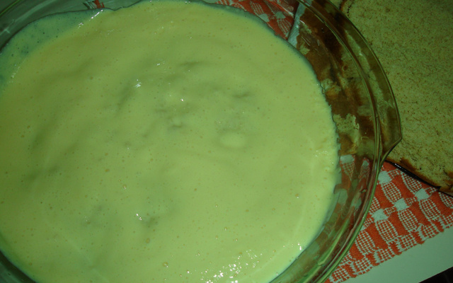 Pavê de maracujá com creme de chocolate ao pão de ló