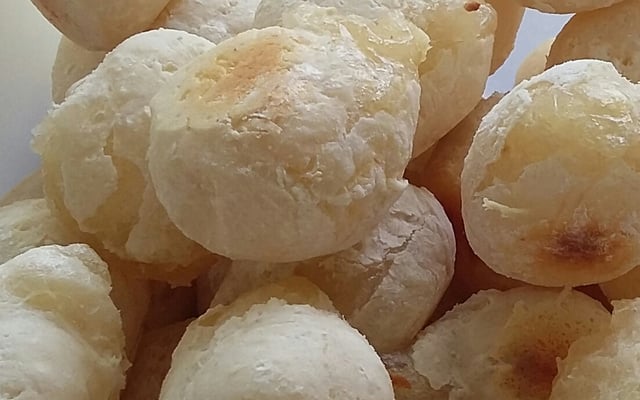 Pão de queijo sem queijo, sem ovo e sem lactose