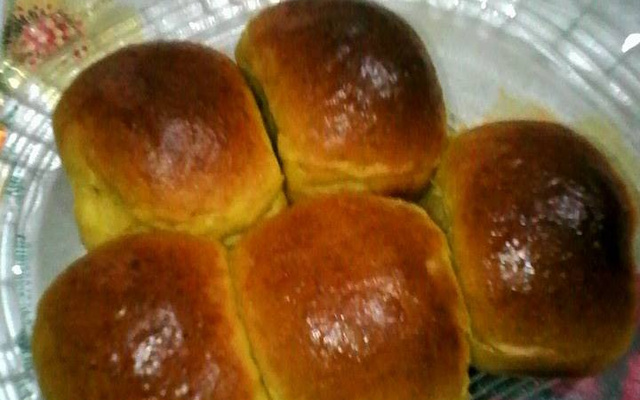 Pãezinhos de cenoura com rapadura