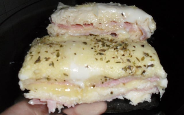 Sanduíche gratinado