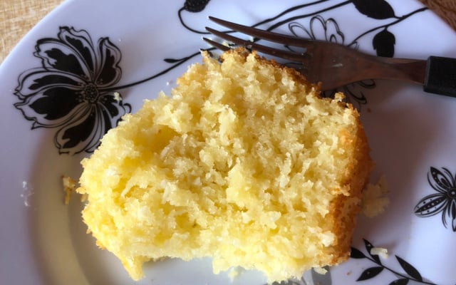 Bolo de mandioca fofo