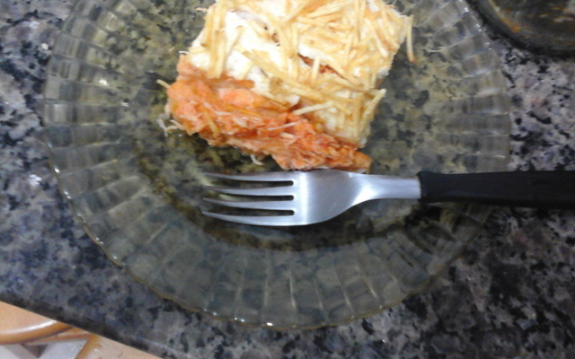 Torta de pão com frango e requeijão