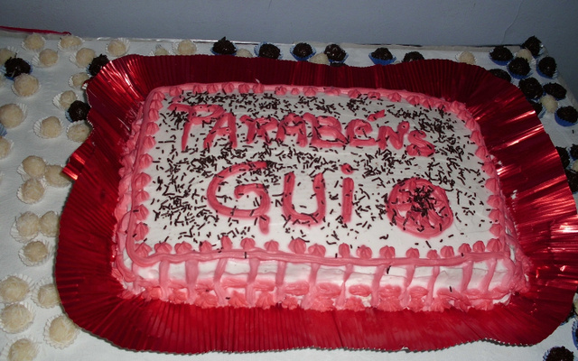 Bolo prático e barato de aniversário