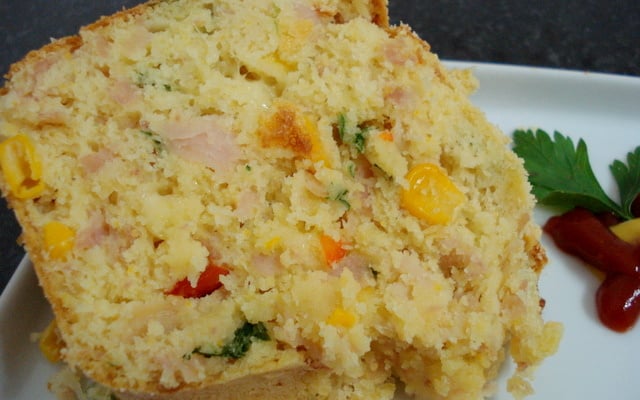 Bolo salgado caipira