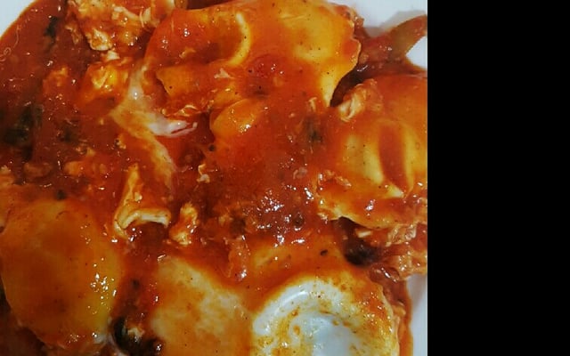 Moqueca de ovo com sardinha