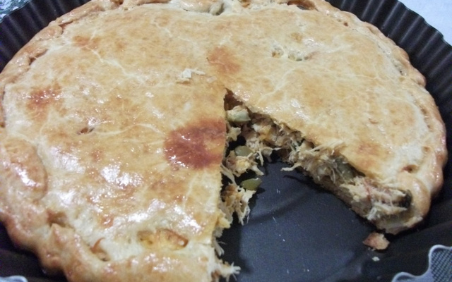 Torta cremosa de frango com requeijão