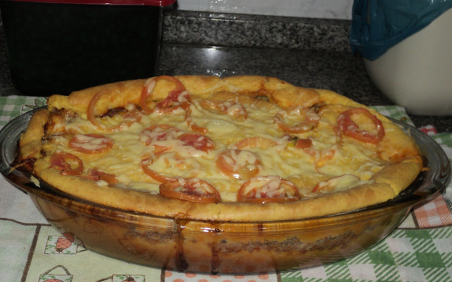 Torta de mandioca com carne.