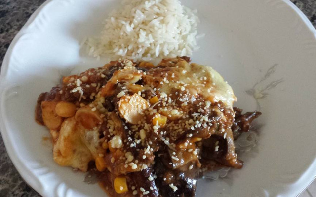 Lasanha de berinjela com falso molho bolonhesa