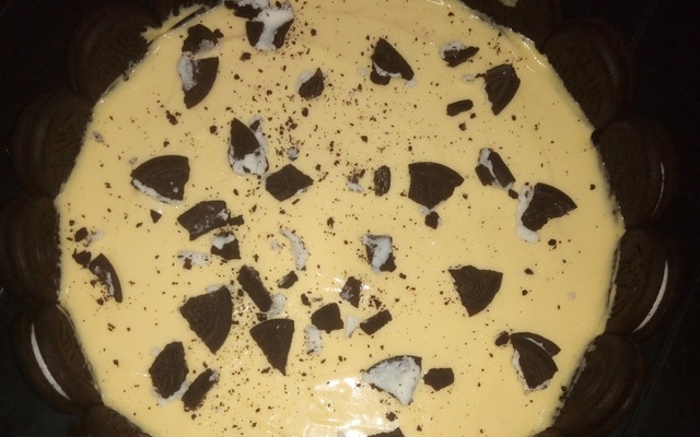 Torta de mousse de maracujá com biscoito oreo