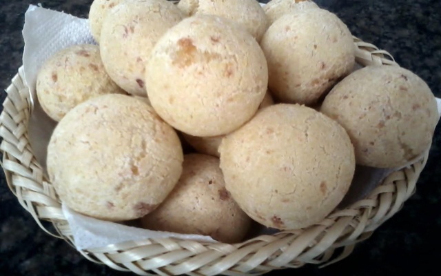 Pão de queijo mineiro