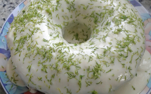 Bolo de limão