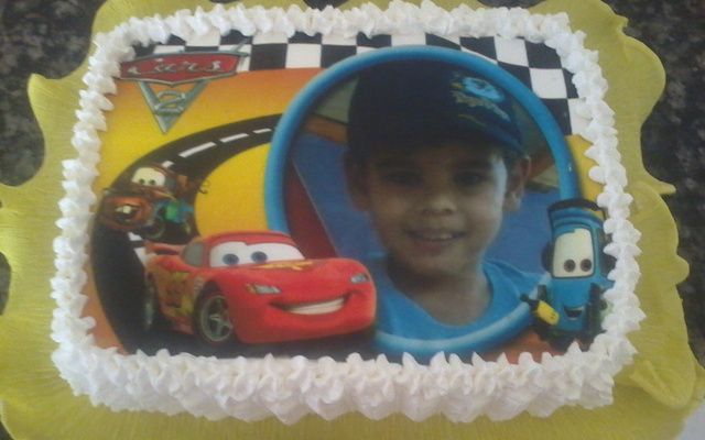 Bolo pão-de-ló da Vêeh