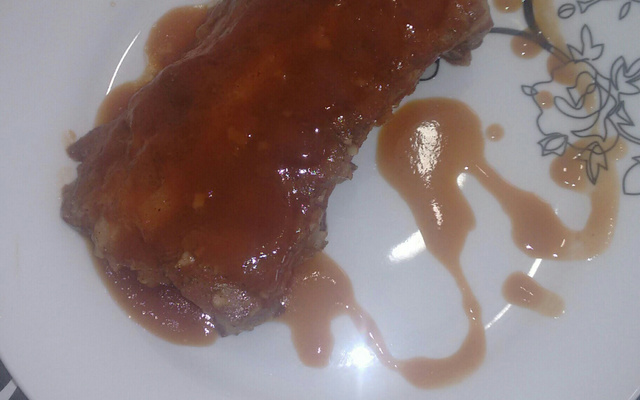 Costela de porco com molho barbecue