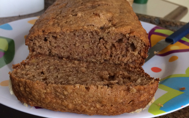 Bolo de banana com aveia