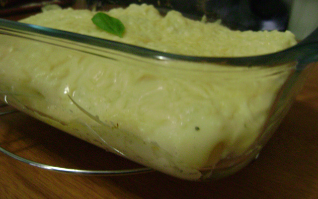 Batata gratinada ao creme de aspargos